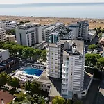 Отель Luna Бибионе