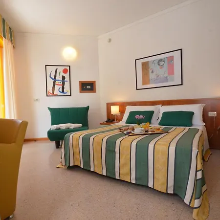 Luna Μπιμπιόνε