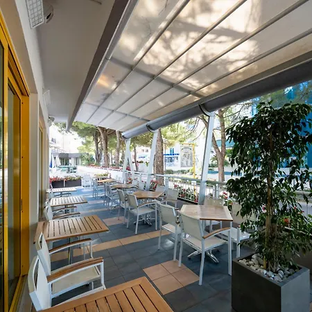 Отель Luna Бибионе